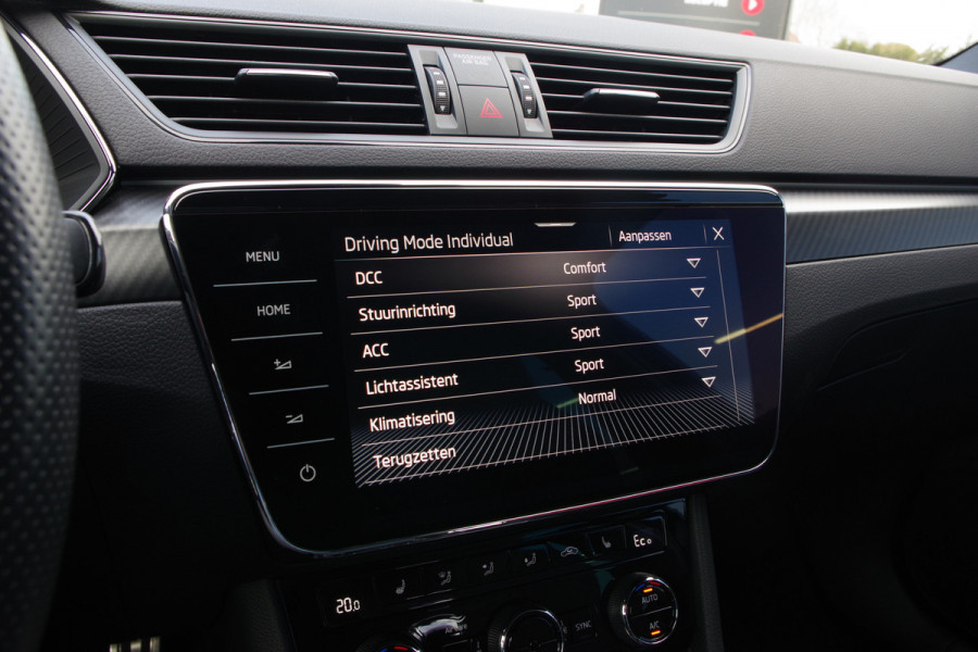 Škoda Superb Combi 1.4 TSI iV 218 PK Sportline BNS PHEV, Trekhaak, Carplay, Camera, Memory