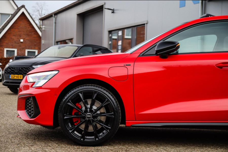 Audi A3 Sportback 45TFSI e PHEV S Edition S line Competition 245pk S-Tronic|Panoramadak|Virtual Cockpit|Supersport Kuipstoelen|B&O