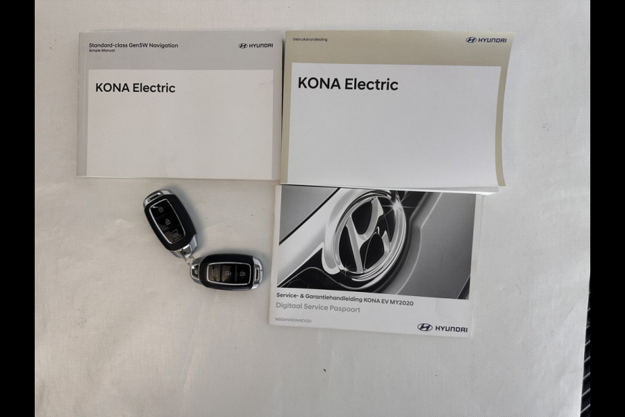 Hyundai Kona EV Comfort 64 kWh [ 3-Fase ] (INCL-BTW) *HEAT-PUMP | DIGI-COCKPIT | ADAPTIVE-CRUISE | KRELL-AUDIO | NAVI-FULLMAP | APP.CONNECT | DAB | LANE-ASSIST | KEYLESS | COMFORT-SEATS | CCS-FASTLOADER | SHIFT-PADDLES | 17"ALU*