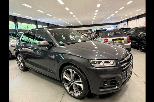 Audi Q5 55 TFSI e SQ5 PACK 367PK 21'' RS-LEDER BLACK-LINE 3XS-LINE PANO/B&O/V-COCKPIT/DAB/SFEERVERLICHTING///