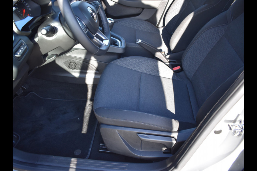 Renault Clio 1.0 TCe 90 Equilibre / Navigatie / Dab / Lane Assist / Sensoren achter / Carplay