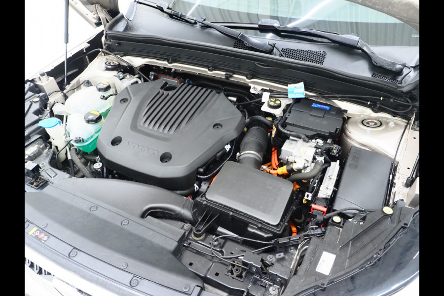 Volvo XC40 1.5 T4 Recharge Ultimate | Panoramadak | Pilot Assist | Harman/Kardon | 360 | Keyless