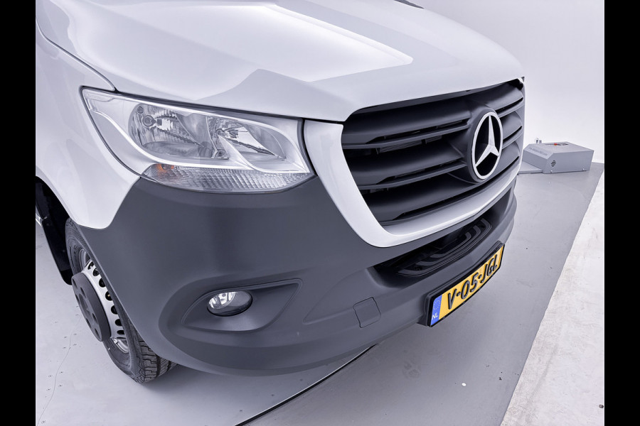 Mercedes-Benz Sprinter 517 1.9 CDI Bakwagen Meubelbak met Laadklep Achteruitrijcamera Apple Carplay/Android Auto Cruise Control