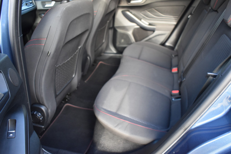 Ford FOCUS Wagon 1.5 EcoBoost ST Line X Business Automaat / Keyless / Dab / Trekhaak afn. / Sportstoelen / Camera /