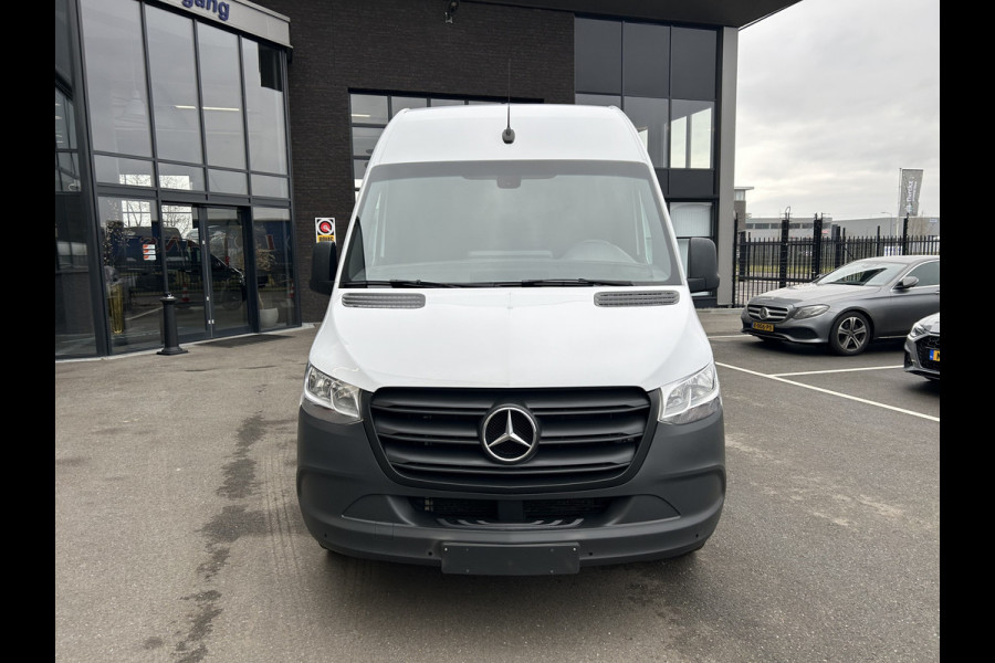 Mercedes-Benz Sprinter 317 CDI L2 H2 MBUX / Carplay navigatie / Camera / Parkeersensoren / Cruise control / Airco / 270 Graden achterdeuren