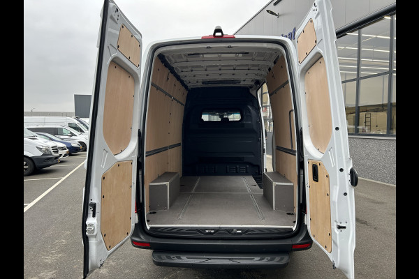 Mercedes-Benz Sprinter 317 CDI L2 H2 MBUX / Carplay navigatie / Camera / Parkeersensoren / Cruise control / Airco / 270 Graden achterdeuren