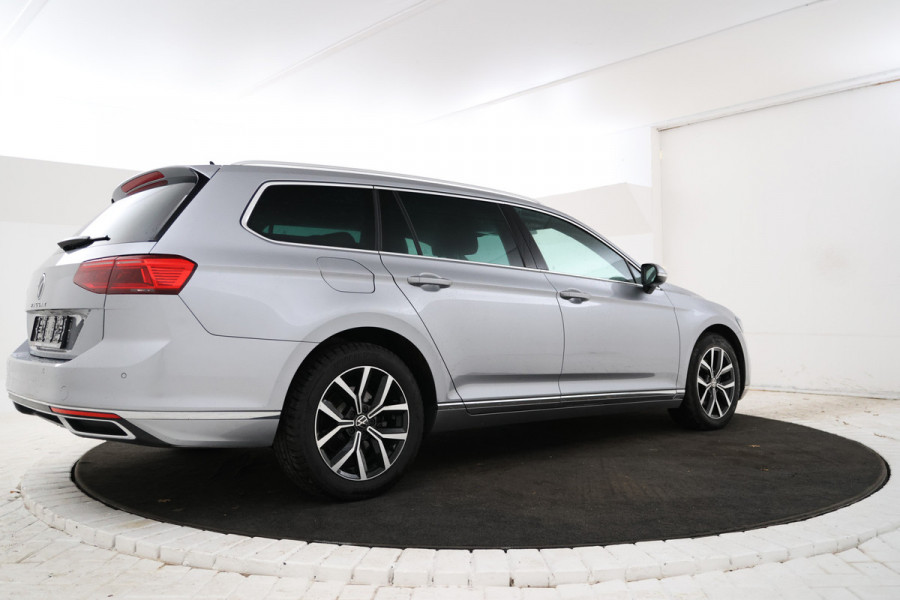 Volkswagen Passat Variant 2.0 TDI Elegance Business Automaat, navigatie, Apple CarPlay, Climate