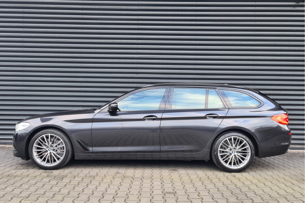 BMW 5 Serie Touring 540d xDrive High Executive -Head up - ACC