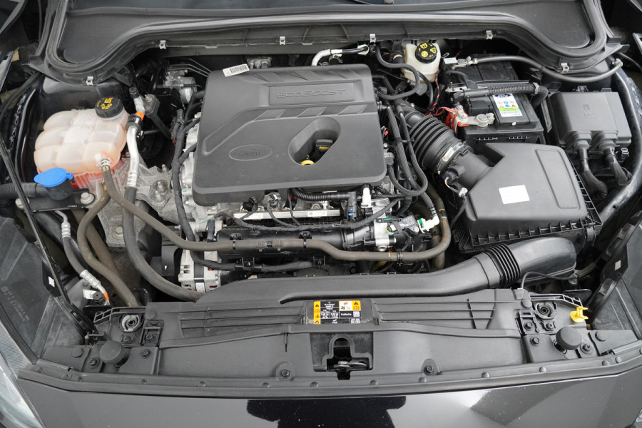 Ford FOCUS Wagon BWJ 11-2020 | 1.5T 150PK ST Line X BuS AUTOMAAT | TREKHAAK | NAVI | CAMERA  | CARPLAY | CLIMA | PDC |