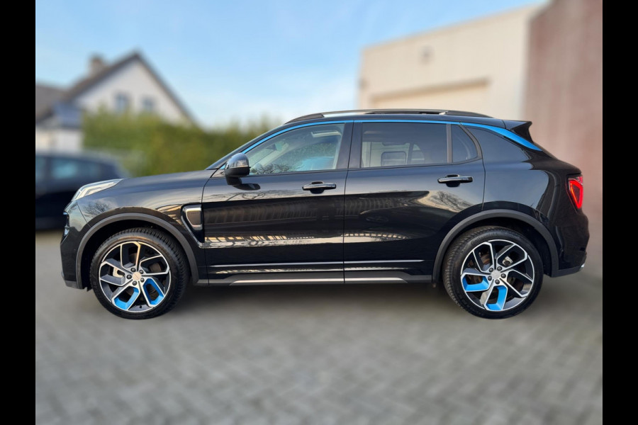 Lynk & Co 01 1.5 PHEV / PANORAMADAK / 4-SEIZOENENBAND / KEYLESS / CARPLAY / VOL OPTIES