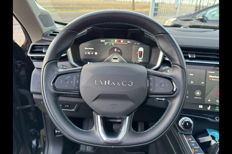 Lynk & Co 01 1.5 PHEV / PANORAMADAK / 4-SEIZOENENBAND / KEYLESS / CARPLAY / VOL OPTIES