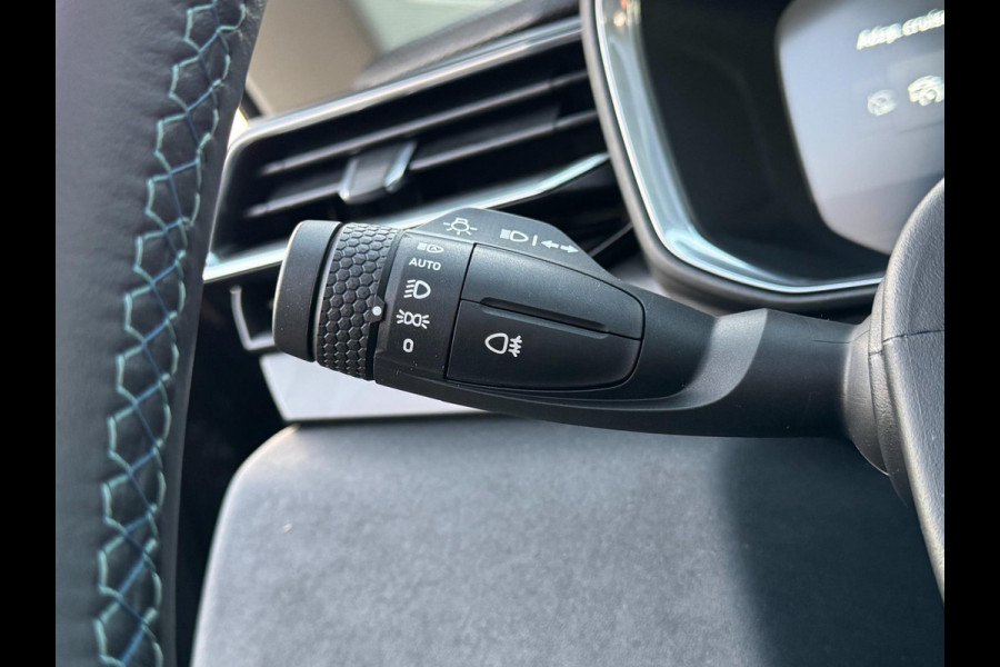 Lynk & Co 01 1.5 PHEV / PANORAMADAK / 4-SEIZOENENBAND / KEYLESS / CARPLAY / VOL OPTIES