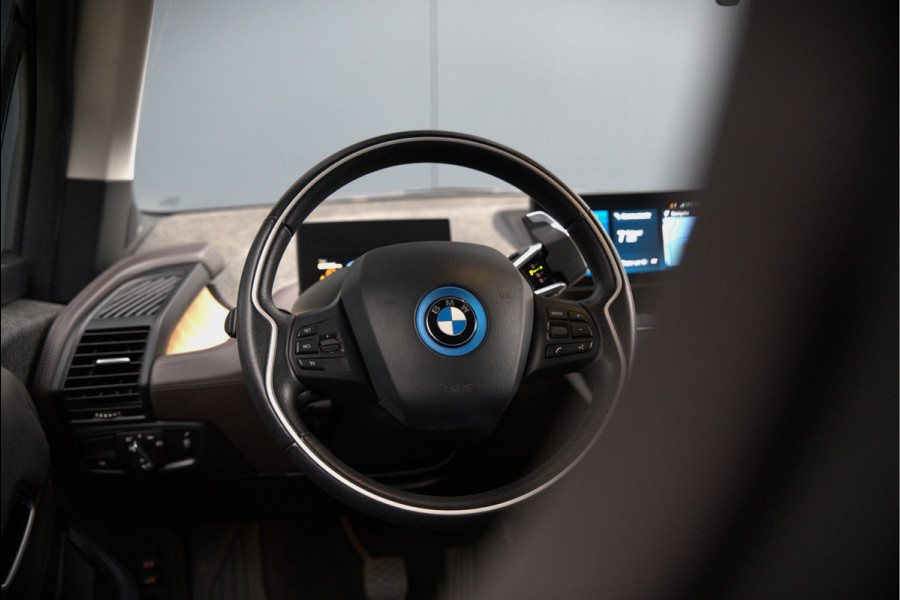 BMW i3 Executive Edition 120Ah 42 kWh | Harman Kardon | Leer | Warmtepomp | Cruise Control | Navigatie Pro | Keyless | Parkeersensoren | Stoelverwarming | Camera | NAP |