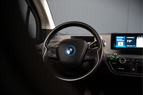 BMW i3 Executive Edition 120Ah 42 kWh | Harman Kardon | Leer | Warmtepomp | Cruise Control | Navigatie Pro | Keyless | Parkeersensoren | Stoelverwarming | Camera | NAP |