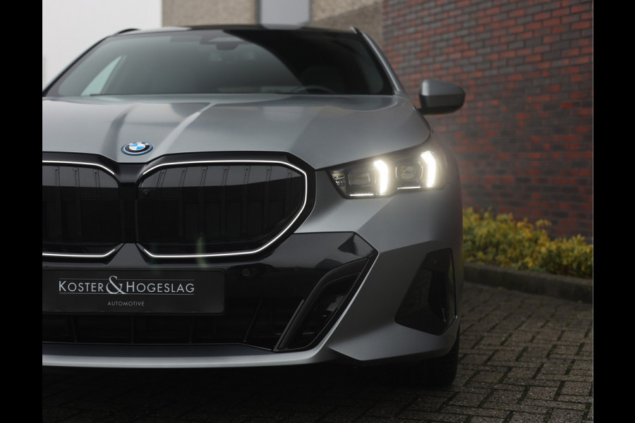 BMW 5 Serie Touring 530e xDrive *M-Sport Pro*HUD*Trekhaak*B&W*