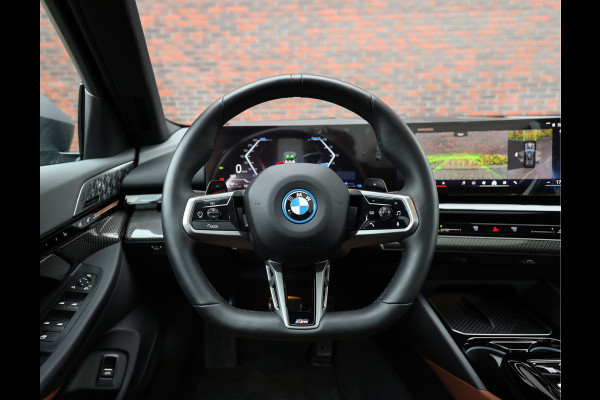 BMW 5 Serie Touring 530e xDrive *M-Sport Pro*HUD*Trekhaak*B&W*