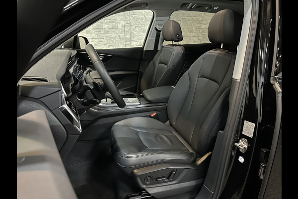 Audi Q7 55 TFSI e S-Line | 2022 | 50dkm! | Panorama | Leder | Carbon | LED | Camera | Elek.Stoelen | Standkachel | Virtual-Cockpit | Get DAB | Zwarte Sierlijsten | 3-Zone Clima |