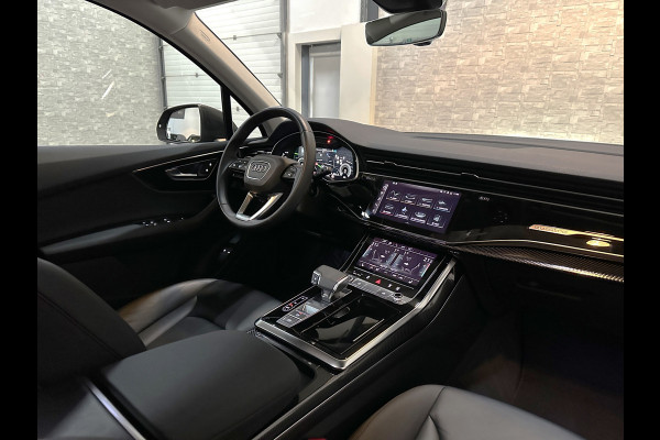 Audi Q7 55 TFSI e S-Line | 2022 | 50dkm! | Panorama | Leder | Carbon | LED | Camera | Elek.Stoelen | Standkachel | Virtual-Cockpit | Get DAB | Zwarte Sierlijsten | 3-Zone Clima |