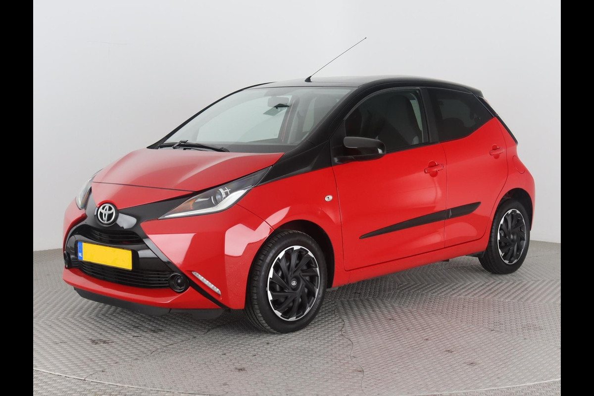 Toyota Aygo 1.0 VVT-i X-Fun Bi-Tone