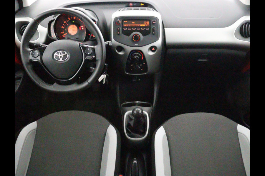 Toyota Aygo 1.0 VVT-i X-Fun Bi-Tone