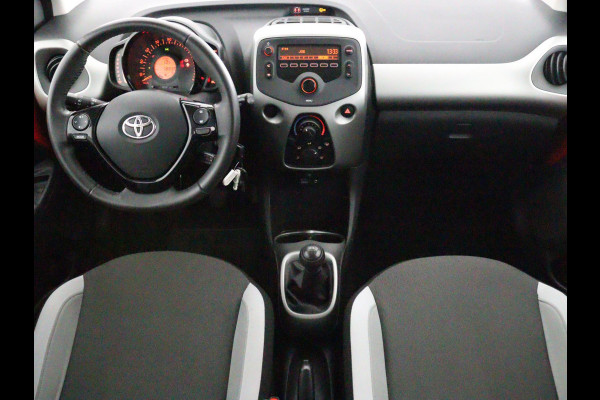 Toyota Aygo 1.0 VVT-i X-Fun Bi-Tone