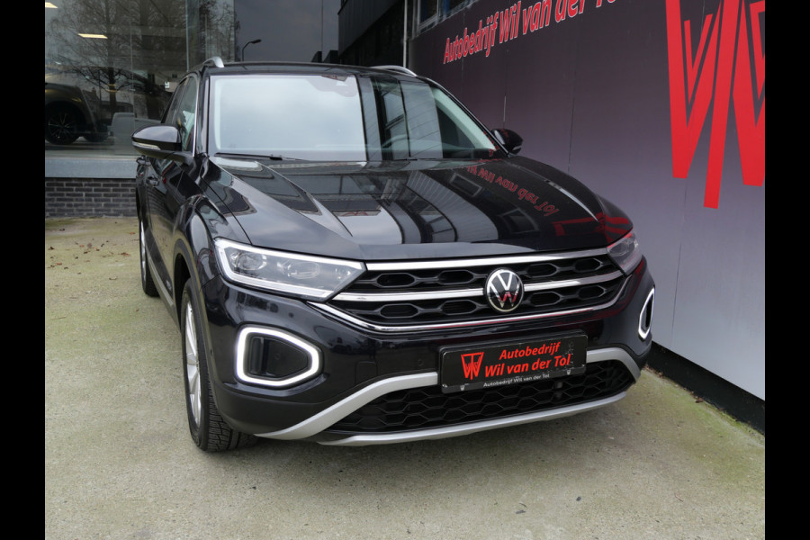 Volkswagen T-Roc 1.5 TSI STYLE | AUTOMAAT | A.C.C. | MASSAGE | TREKHAAK | FABRIEKSGARANTIE!!