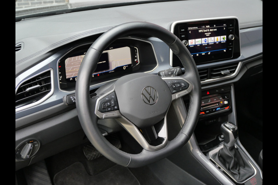 Volkswagen T-Roc 1.5 TSI STYLE | AUTOMAAT | A.C.C. | MASSAGE | TREKHAAK | FABRIEKSGARANTIE!!