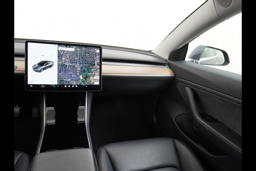 Tesla Model 3 Long Range 75kWh 463PK 19"lm Premium Audio 4wd  AutoPilot Panoramadak Camera's Leder Adaptive-CruiseControl-Stop&Go Pdc Ecc Dual Stoel en achterbank verwarming Keyless Electr.Stoelen+Memory+Easy-Entry WiFi Origineel Nederlandse auto Grootste accu, Tot 16,5kwh thuis laden.