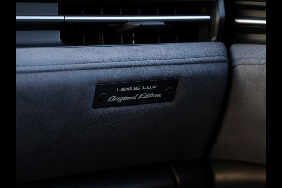 Lexus LBX Original Edition AWD | Bi-Tone | Leder/Alcantara | Head-Up