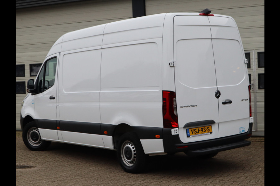 Mercedes-Benz Sprinter 317 CDI 1.9 Automaat L2H2 RWD Koel-Vries Koeling - Dacht & Nacht - RWD - MBUX - LED - Koelwagen