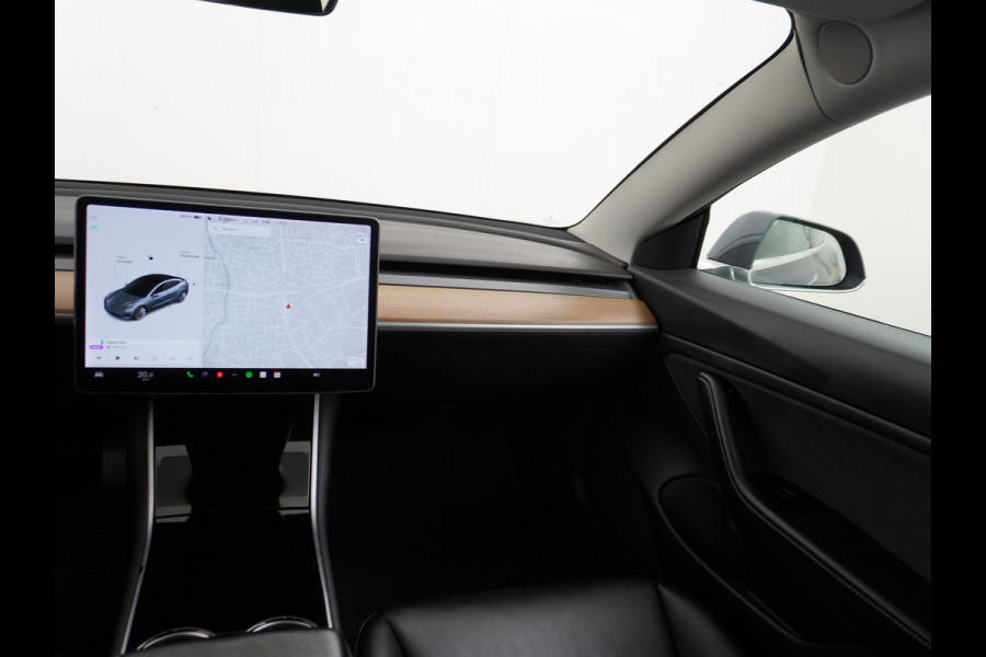 Tesla Model 3 Long Range 75kWh 463PK 19" FSD-Full Self Driving Computer-3 Premium Audio 4wd AutoPilot Panoramadak Camera's Leer Adaptive-Cruis Stoel en achterbank verwarming Electr.Stoelen+Memory+Easy-Entry WiFi Orig. NLse auto Grootste accu Tot 16,5kwh thuis laden. Accu-Garantie tot 27-12-2027 max 192.000km