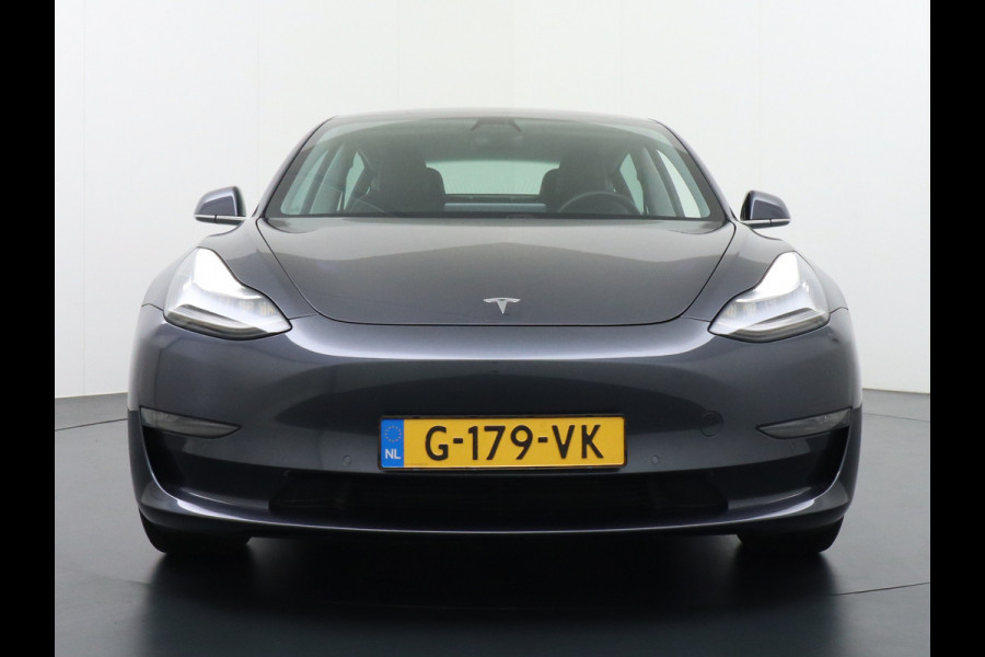 Tesla Model 3 Long Range 75kWh 463PK 19" FSD-Full Self Driving Computer-3 Premium Audio 4wd AutoPilot Panoramadak Camera's Leer Adaptive-Cruis Stoel en achterbank verwarming Electr.Stoelen+Memory+Easy-Entry WiFi Orig. NLse auto Grootste accu Tot 16,5kwh thuis laden. Accu-Garantie tot 27-12-2027 max 192.000km