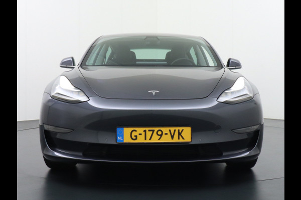 Tesla Model 3 Long Range 75kWh 463PK 19" FSD-Full Self Driving Computer-3 Premium Audio 4wd AutoPilot Panoramadak Camera's Leer Adaptive-Cruis Stoel en achterbank verwarming Electr.Stoelen+Memory+Easy-Entry WiFi Orig. NLse auto Grootste accu Tot 16,5kwh thuis laden. Accu-Garantie tot 27-12-2027 max 192.000km