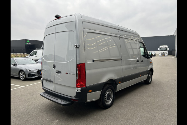 Mercedes-Benz Sprinter 317 CDI L2 H2 MBUX / 360 Camera / Navigatie / Cruise control / Airco / 270 Graden achterdeuren