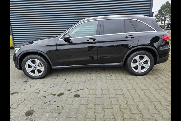 Mercedes-Benz GLC 300e 4MATIC AMG Plug In Hybrid 320pk Dealer O.H |PHEV | Adaptive Cruise | Head Up | Multibeam LED | Sfeerverlichting | Camera |  Apple Carplay | 19"L.M |