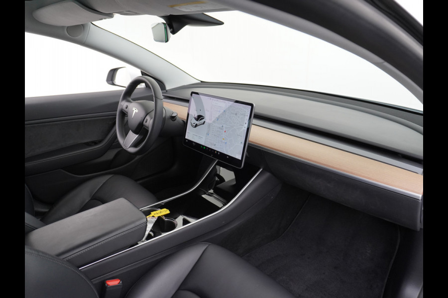 Tesla Model 3 Long Range 75kWh 463PK FSD-Full Self Driving Computer-3 Premium Audio 4wd  18" Lmv AutoPilot Panoramadak Camera's Leder Adaptive Stoel en achterbank verwarming Keyless Electr.Stoelen+Memory+Easy-Entry WiFi Origineel Nederlandse auto Grootste accu, Tot 16,5kwh thuis laden.