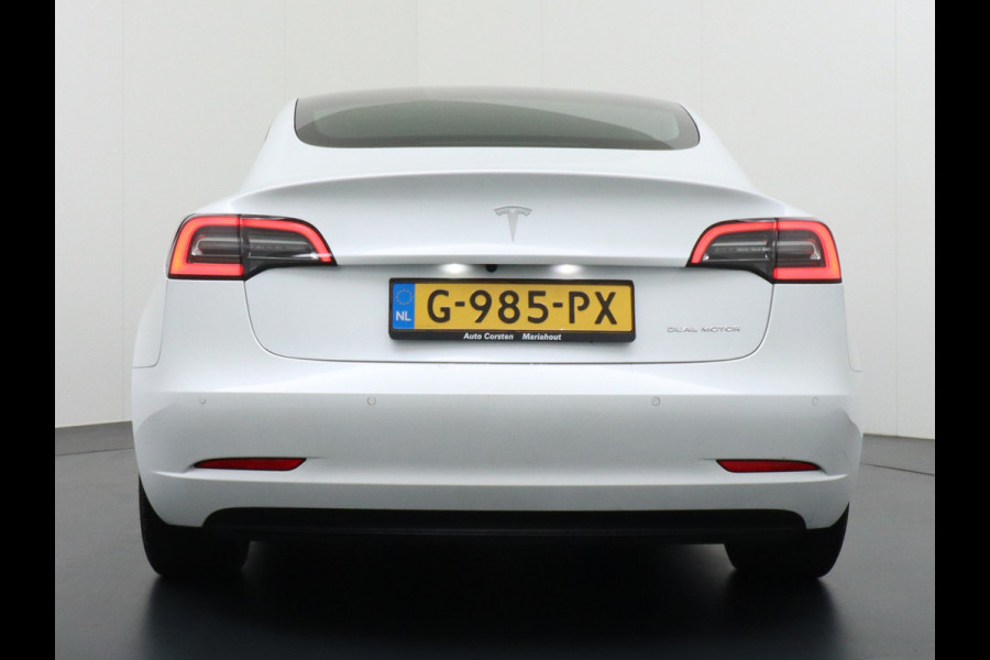 Tesla Model 3 Long Range 75kWh 463PK FSD-Full Self Driving Computer-3 Premium Audio 4wd  18" Lmv AutoPilot Panoramadak Camera's Leder Adaptive Stoel en achterbank verwarming Keyless Electr.Stoelen+Memory+Easy-Entry WiFi Origineel Nederlandse auto Grootste accu, Tot 16,5kwh thuis laden.