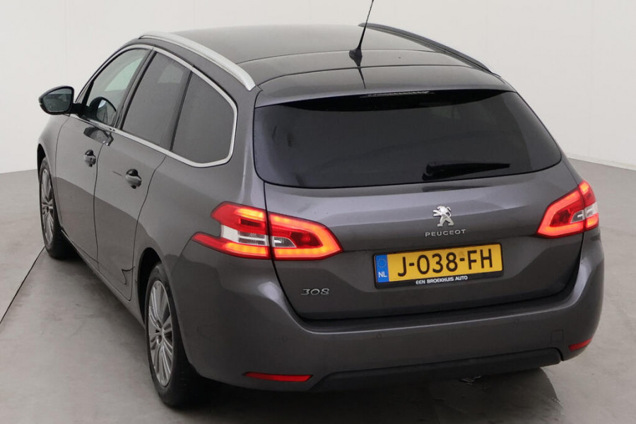 Peugeot 308 SW 1.2 PureTech Allure NL AUTO | PANO | HALF LEDER | CARPLAY |