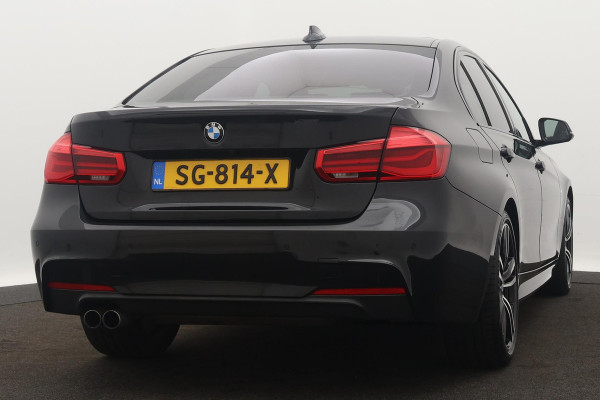 BMW 3-serie 320i Corporate Lease High Executive M-SPORT (NL-auto, Dealer OnderH, Panorama, Navi Groot, StoelV, Camera, Clima, Etc)