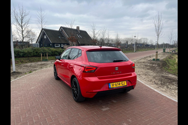 Seat Ibiza 1.0 TSI Style Business Intense | Apple Carplay | Navigatie | 17 Inch Velgen | Camera | NL-Auto |