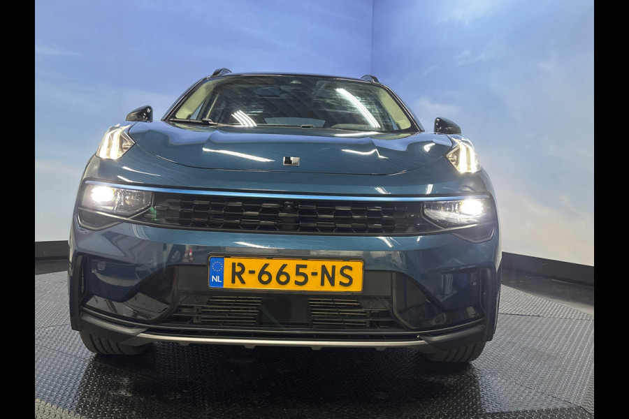 Lynk & Co 01 1.5 Pano dak | Navi | 360 camera  | LED | Carplay