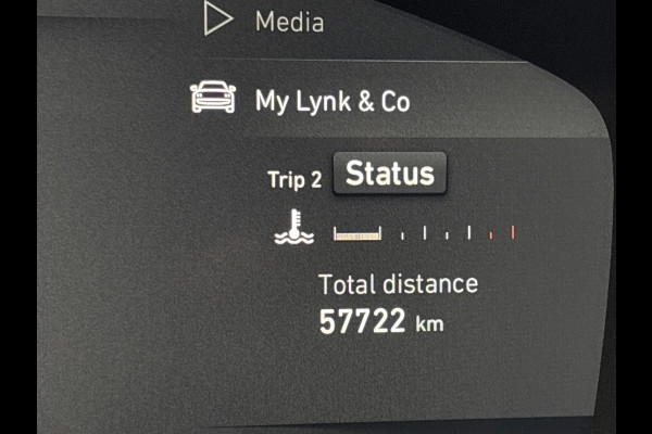 Lynk & Co 01 1.5 Pano dak | Navi | 360 camera  | LED | Carplay