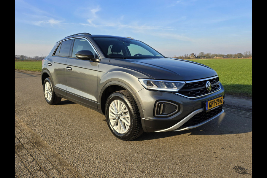 Volkswagen T-Roc 1.0 TSI Life Edition - 115 Pk - Euro 6 - StoelVerw. - Navi