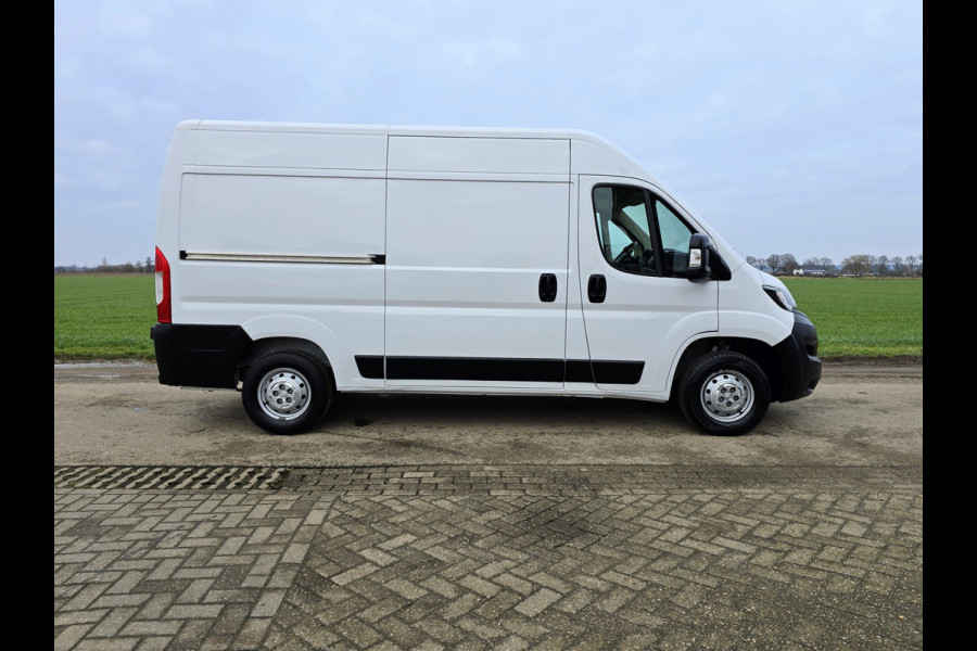 Peugeot Boxer 2.2 BlueHDi 140 L2 H2 3.5t - 140 Pk - Euro 6 - Navi - Climate Control - Cruise Control