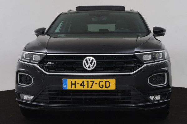 Volkswagen T-Roc 1.5 TSI Sport Business R (PANORAMAKDAK, ADAPTIVE CRUISE, STOELVERWARMING, ACHTERUITRIJCAMERA, GOED ONDERHOUDEN)