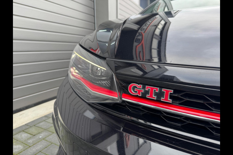 Volkswagen Polo 2.0 TSI GTI 200 PK BOMVOL!