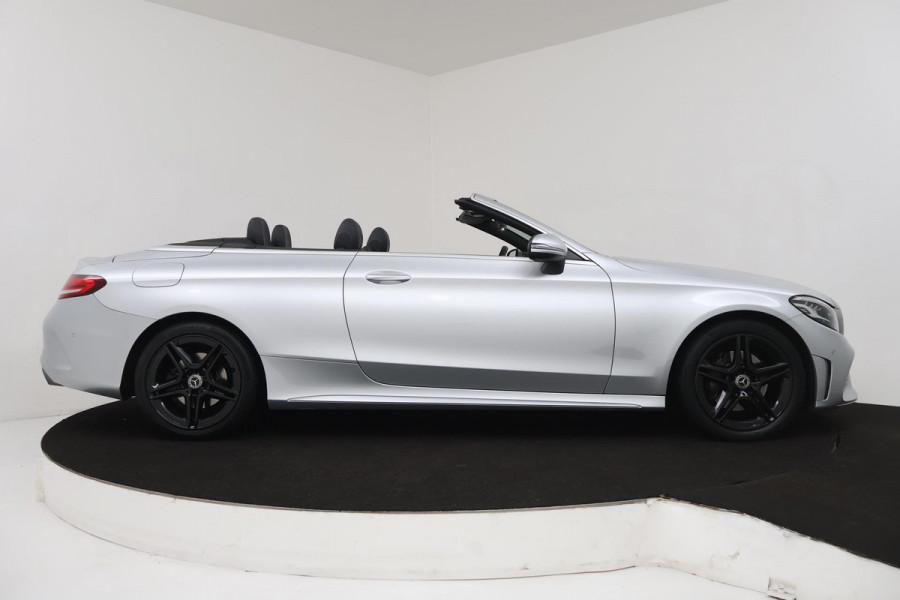 Mercedes-Benz C-Klasse 200 Cabrio AMG FACELIFT (Dealer onderH, Navi Groot, Trekhaak, Camera, Nekverwarming,