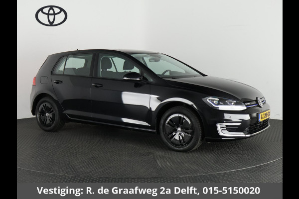 Volkswagen e-Golf Black Edition 100 kW | Navigatie | Climate Control | Lichtsensor |