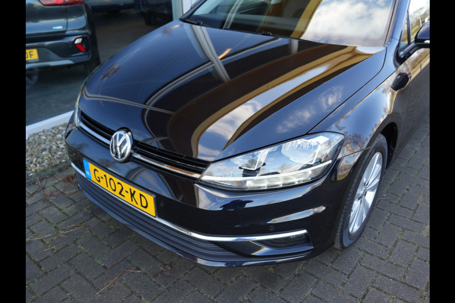 Volkswagen Golf 1.0 TSI Comfortline Business | Navigatie | Climate Control | Stoelverwarming