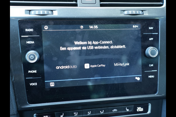 Volkswagen Golf 1.0 TSI Comfortline Business | Navigatie | Climate Control | Stoelverwarming